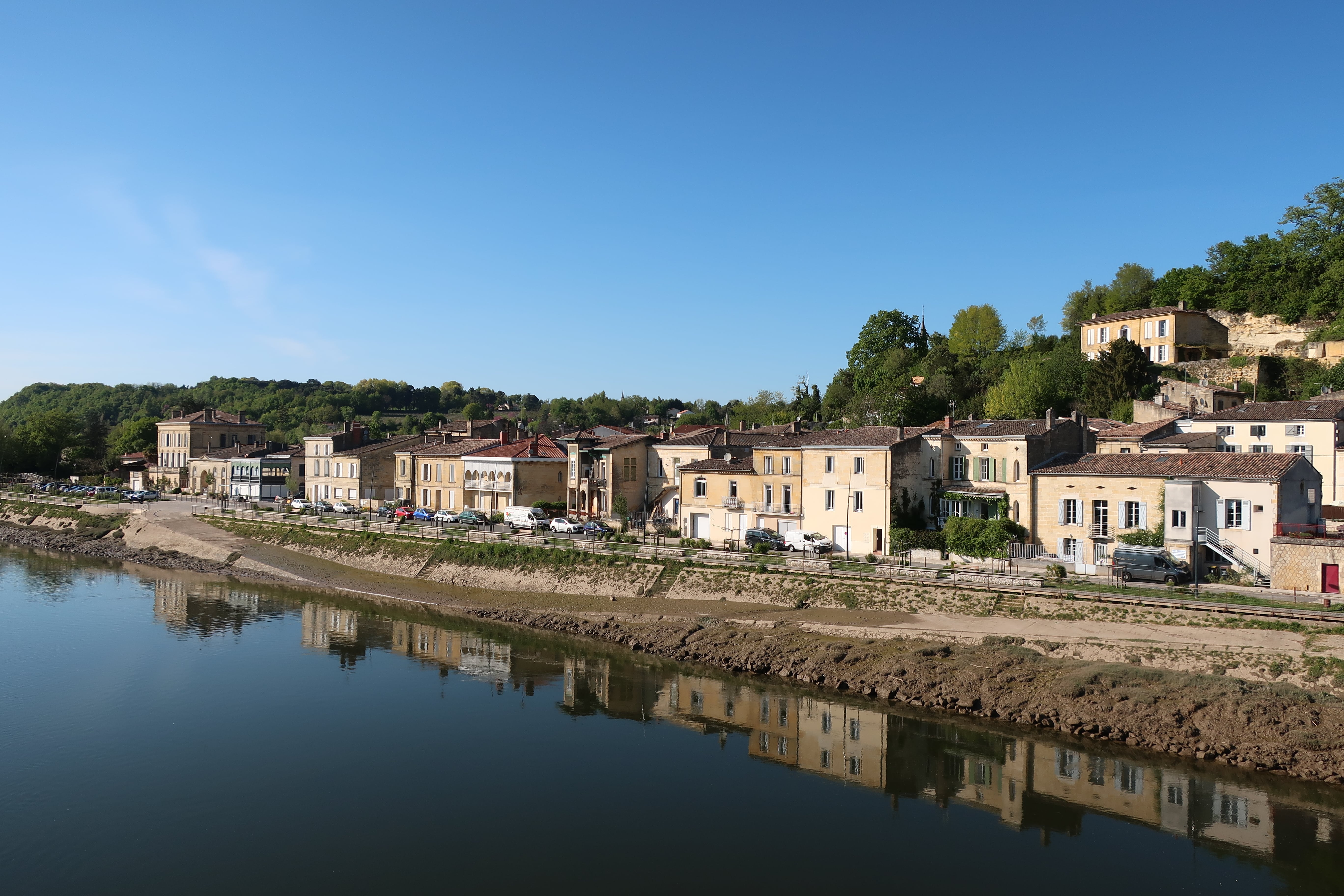 charmant-village-Gironde